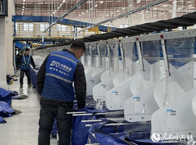 1762741468757677.png 1762741468757677.png